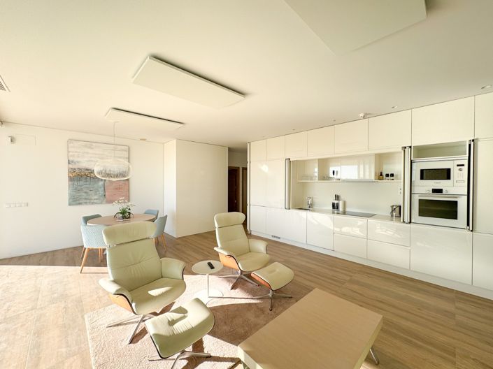 Image No.10-3 Bed Apartment for sale