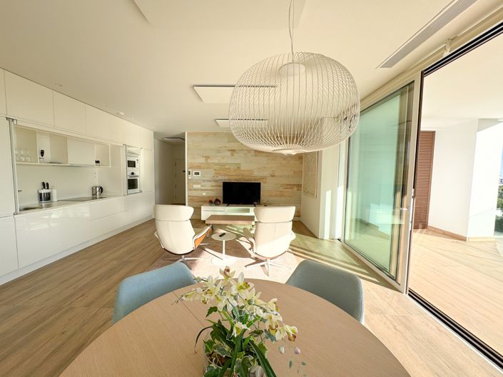 Image No.11-3 Bed Apartment for sale