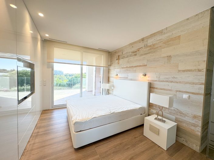 Image No.15-3 Bed Apartment for sale