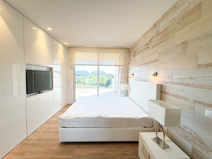 Image No.16-3 Bed Apartment for sale