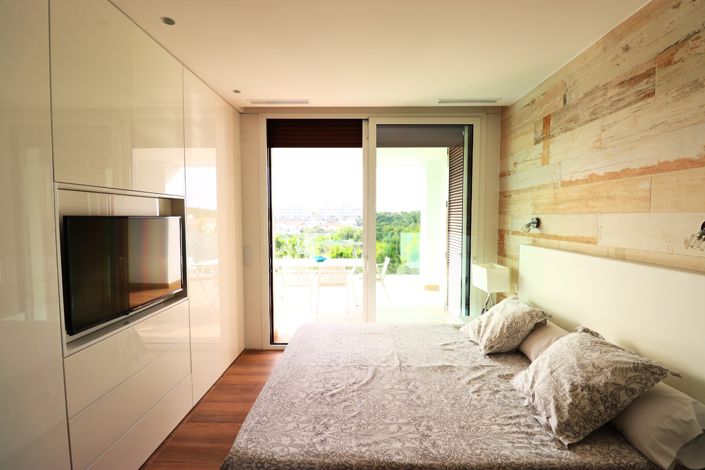 Image No.17-3 Bed Apartment for sale