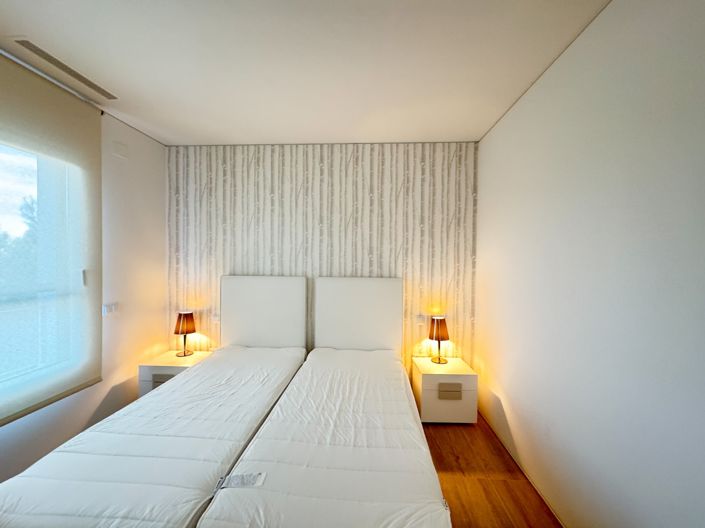 Image No.21-3 Bed Apartment for sale