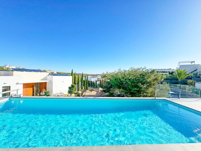 Image No.4-4 Bed Villa for sale