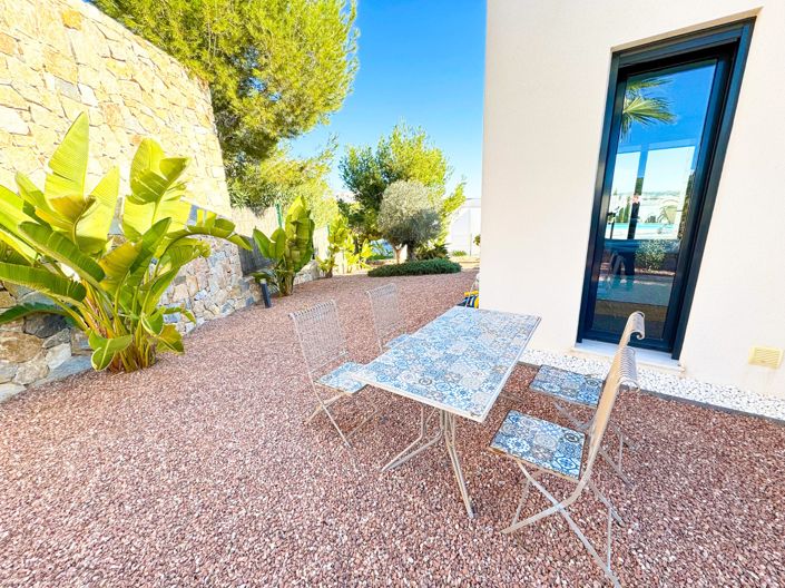 Image No.9-4 Bed Villa for sale