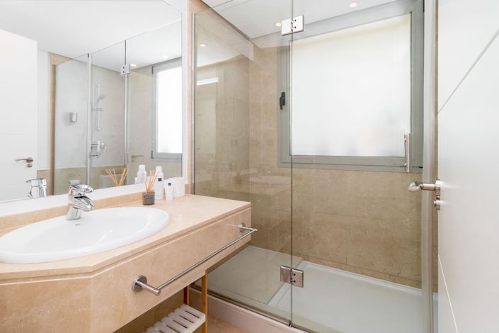 Image No.32-4 Bed Villa for sale