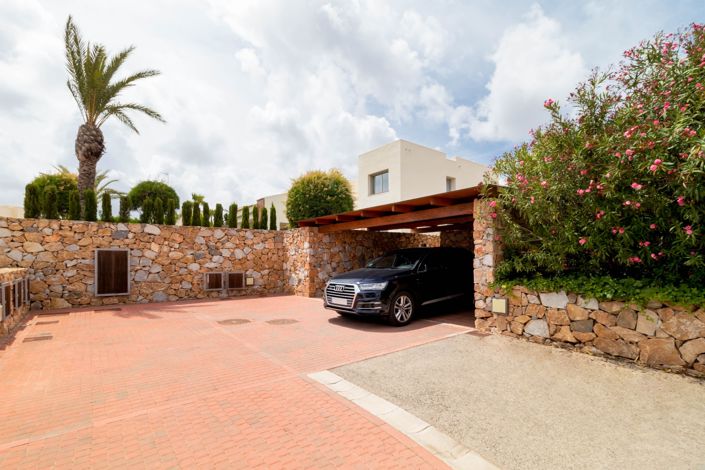 Image No.34-4 Bed Villa for sale