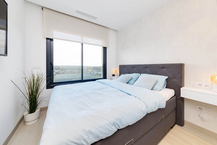 Image No.29-2 Bed Apartment for sale