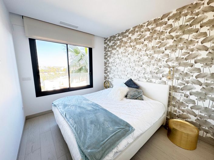 Image No.19-3 Bed Apartment for sale