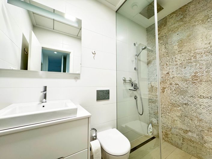 Image No.10-3 Bed Apartment for sale