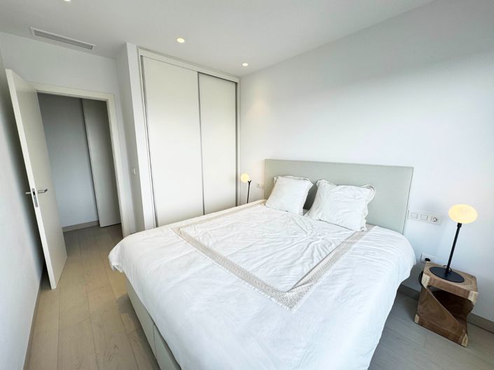 Image No.14-3 Bed Apartment for sale