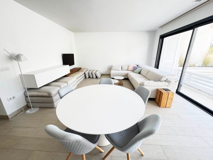 Image No.3-3 Bed Apartment for sale