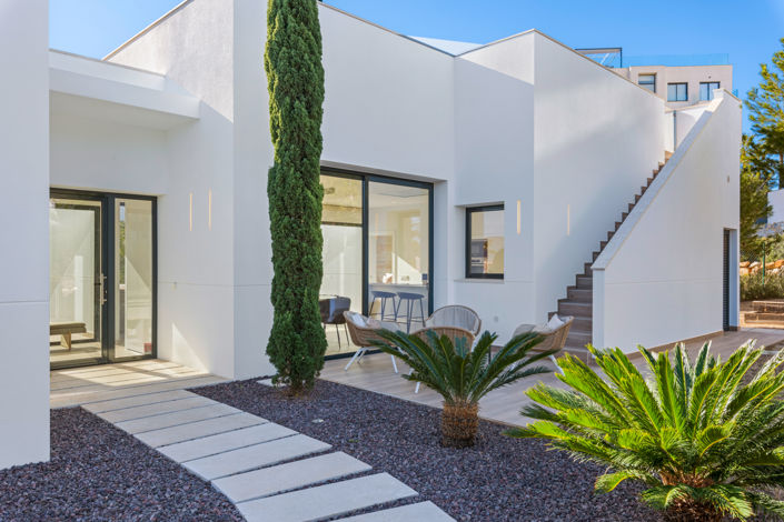 Image No.10-4 Bed Villa for sale