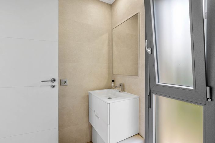 Image No.32-3 Bed Villa for sale