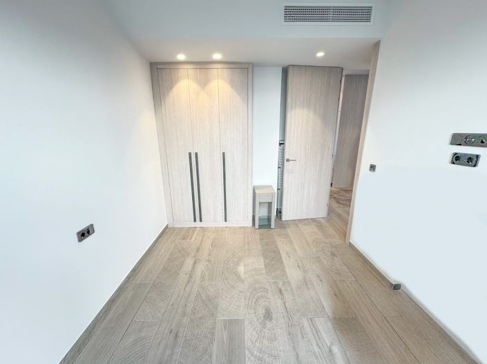 Image No.31-3 Bed Villa for sale