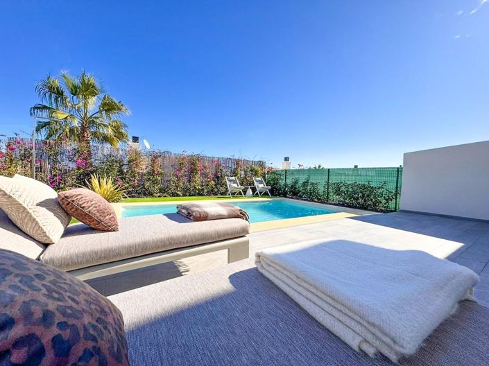 Image No.8-3 Bed Villa for sale