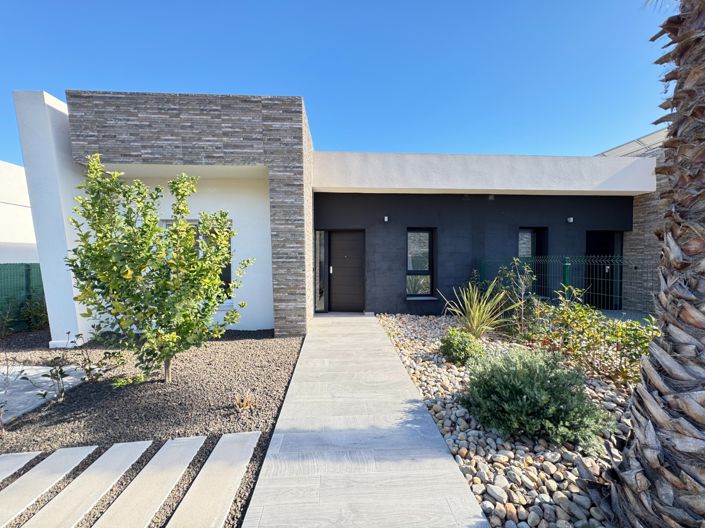 Image No.9-3 Bed Villa for sale