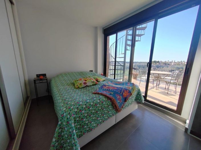 Image No.20-3 Bed Penthouse for sale