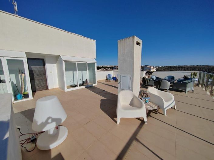 Image No.25-3 Bed Penthouse for sale