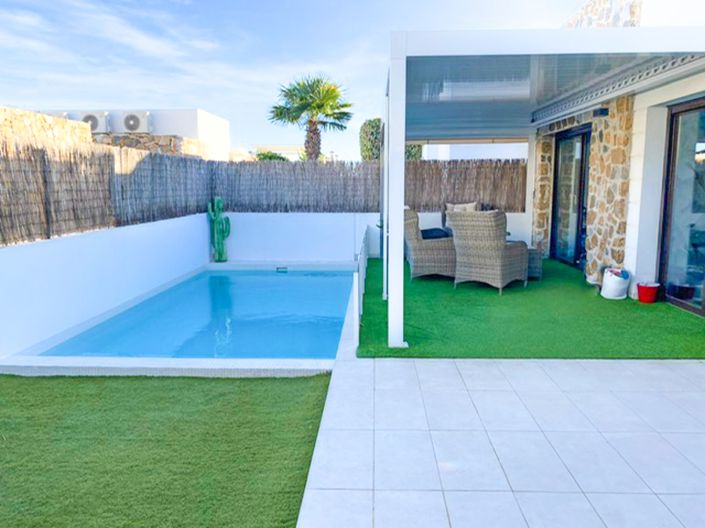 Image No.1-3 Bed Villa for sale