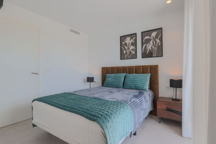 Image No.12-3 Bed Villa for sale