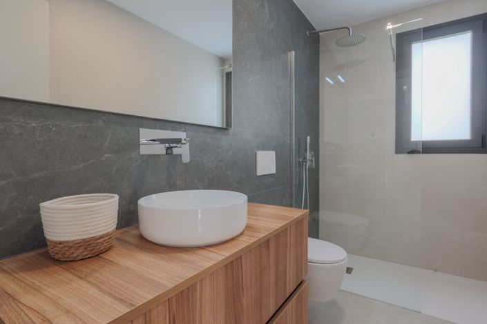 Image No.14-3 Bed Villa for sale