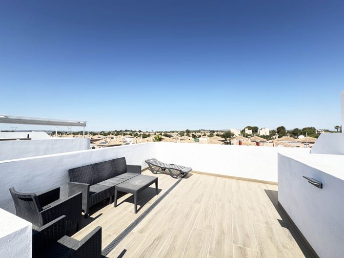 Image No.27-2 Bed Villa for sale