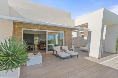 o1isqu70eu7p71dov14jnr4nci52h