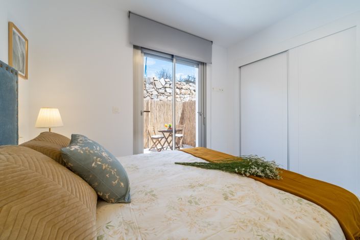 Image No.17-3 Bed Townhouse for sale