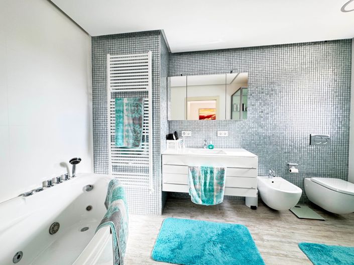 Image No.17-4 Bed Villa for sale