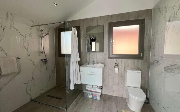 Image No.13-3 Bed Villa / Detached for sale