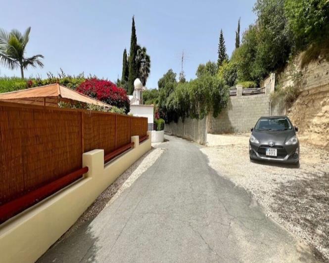 Image No.40-2 Bed Bungalow for sale