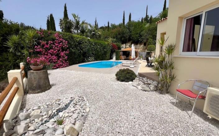 Image No.29-2 Bed Bungalow for sale