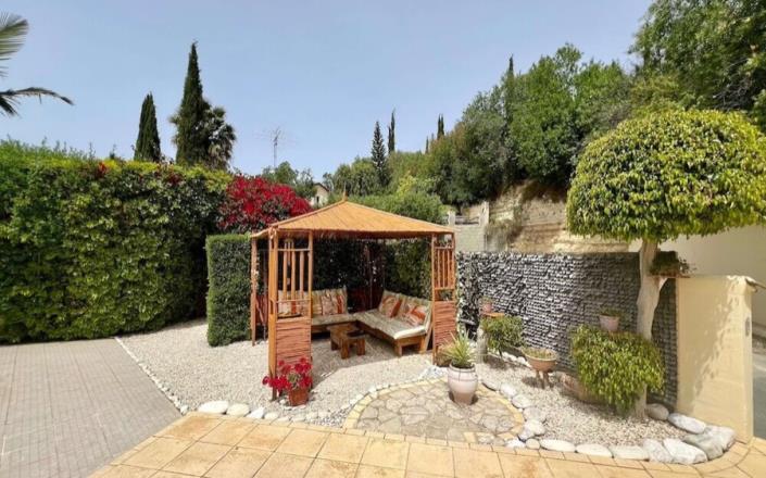 Image No.23-2 Bed Bungalow for sale