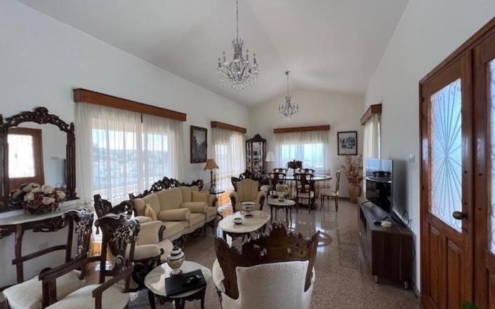 Image No.5-3 Bed Villa / Detached for sale