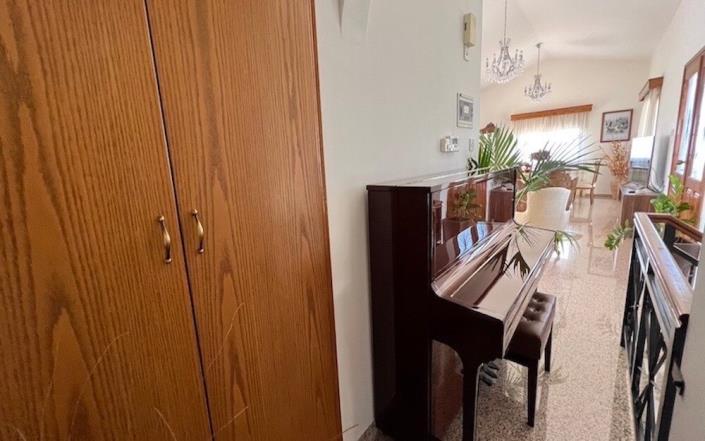 Image No.7-3 Bed Villa / Detached for sale