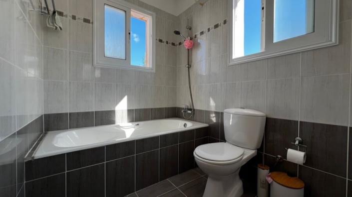 Image No.11-Appartement de 1 chambre à vendre à Universal