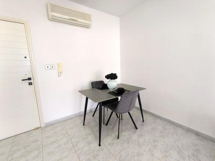 Image No.5-Appartement de 1 chambre à vendre à Universal