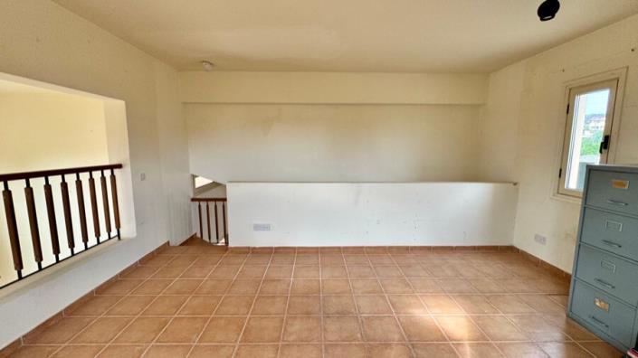 Image No.10-6 Bed Villa for sale