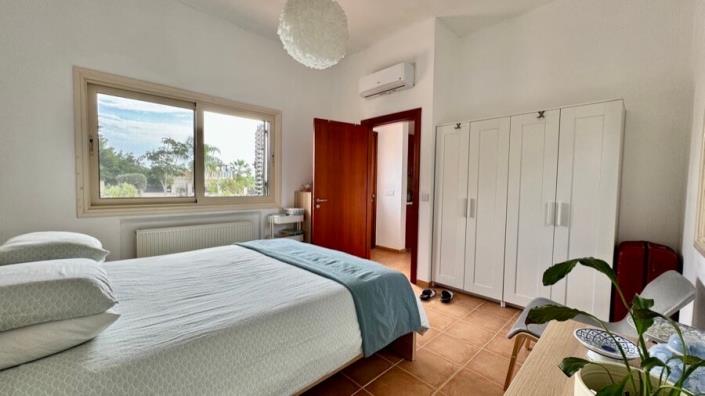 Image No.42-6 Bed Villa for sale