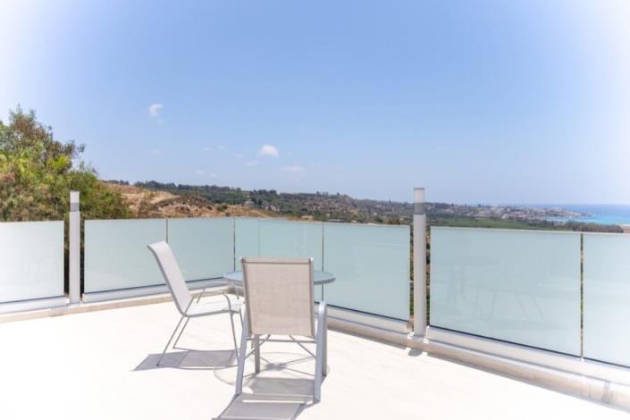 Image No.18-3 Bed Villa for sale