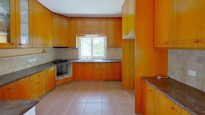 Image No.10-4 Bed House for sale