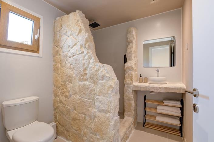 Image No.5-4 Bed Property for sale