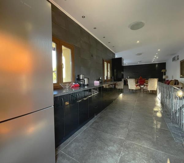 Image No.11-5 Bed Villa for sale