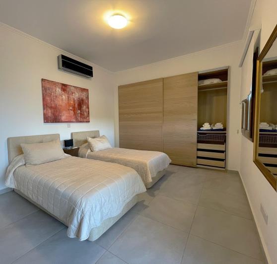 Image No.18-5 Bed Villa for sale