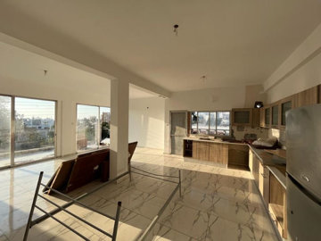 Commercial à vendre à Chlorakas