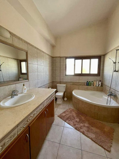 Image No.19-4 Bed Villa for sale