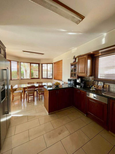 Image No.8-4 Bed Villa for sale