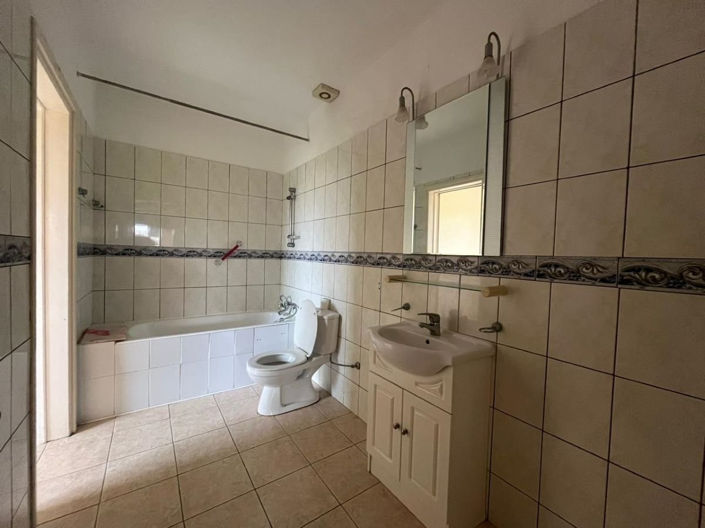 Image No.14-3 Bed Apartment for sale