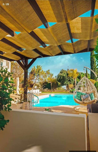 Image No.23-8 Bed Villa for sale