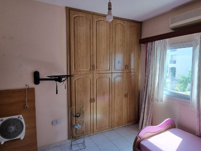 Image No.14-4 Bed House for sale